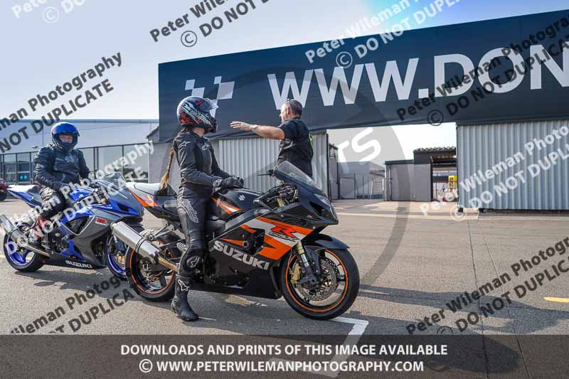donington no limits trackday;donington park photographs;donington trackday photographs;no limits trackdays;peter wileman photography;trackday digital images;trackday photos